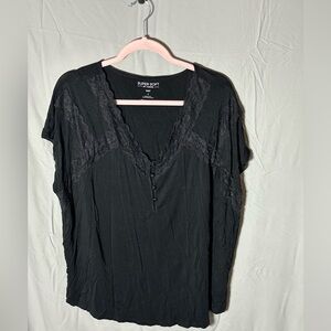 Torrid super soft Black Lace Trim Women's Top 1X